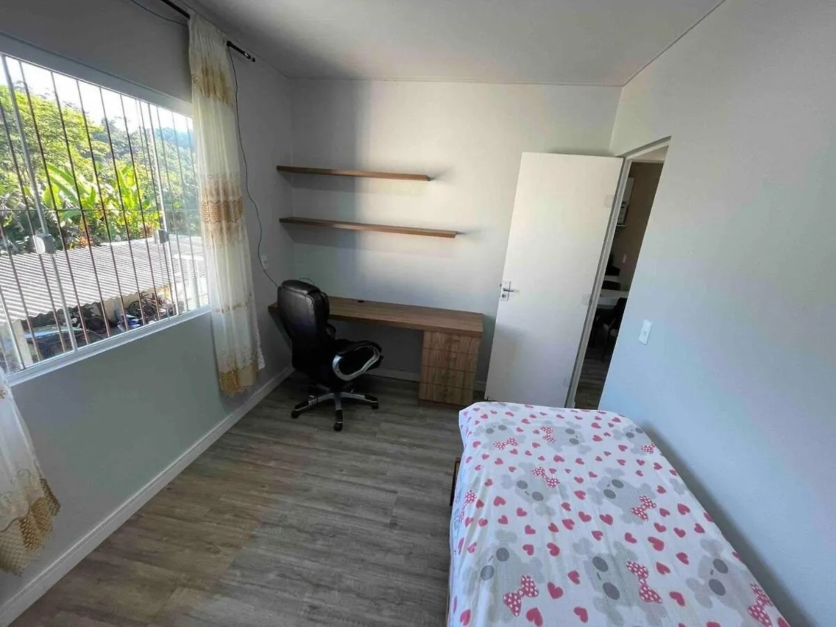 A Joia De Blumenau Home Office E Garagem Coberta